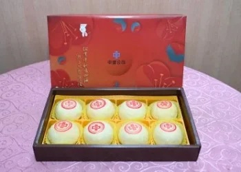 中鋼月餅今年大改版！綠豆椪、蛋黃酥「10入→8入」價格也降了