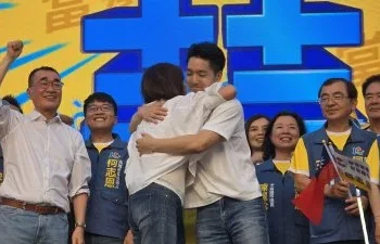 直擊／「北高連線」挺柯志恩！蔣萬安助陣喊「高雄值得更好的未來」