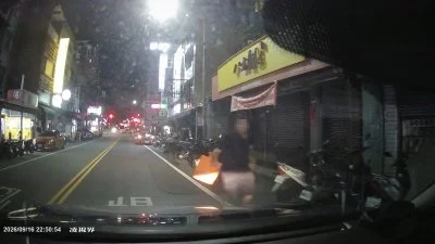 家屬路上攔警車求助!潭子幼童突不適 警方鳴笛護送3分鐘抵醫院