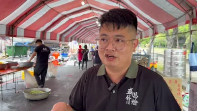 ▲鍘美辦桌水果盒傳食安疑慮!民眾疑吃臭酸...害上吐下瀉 主廚曝原因:給驚喜卻變驚嚇(圖/記者王俊勝 翻攝)