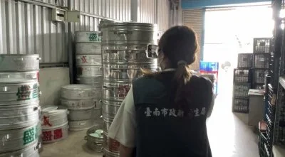 ▲鍘美辦桌「驚喜變驚嚇」!水果盒害上吐下瀉 衛生局:立即啟動調查(圖/記者王俊勝 翻攝)