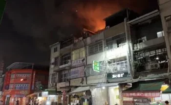 高雄深夜火警！1男3女被救出　2長輩靠「這東西」脫困