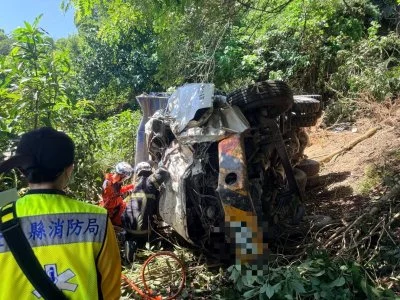 中秋連假又傳車禍死亡悲劇! 台東太麻里鄉砂石車翻落邊坡70歲翁當場喪命