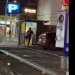 台中男情緒激動徒手推倒騎樓機車　警方調監視器鎖定對象追查