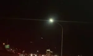 宜蘭北返塞到崩潰！國5深夜變「大型停車場」　網友苦撐：看到匝道口但膀胱快撐不住
