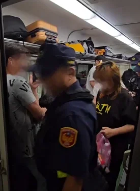 台鐵奧客! 女子搭霸王車還在車內抽菸