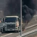 國道3號砂石車邊開邊冒煙起火! 駕駛停交流道出口匝道路邊急報案