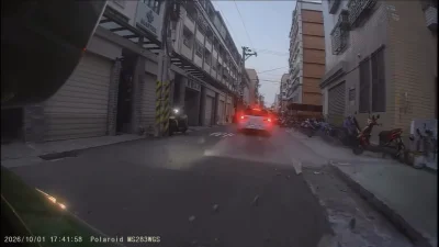 潭子住宅大廈外牆磁磚掉落 民眾驚呼「大樓磁磚掉落」!都發局:限期改善否則最高罰30萬
