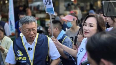 柯文哲、柯志恩「雙柯合體」!喊話「別打太沉悶」:賴瑞隆太好打