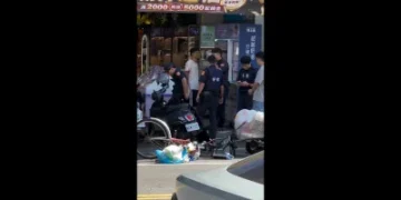 豐原中正路爆肢體衝突！2男口角互毆雙雙掛彩　警方到場逮人