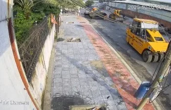 影／驚悚工安意外！越南工人施工遭撞倒「壓路機直接輾過」　當場身亡影片瘋傳
