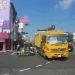 女騎士行進間突左偏「碰撞回收車」 屏東65歲婦頭部重創命危