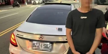 網友直擊台中北區「來了第二台警車」　真相曝光！男疑毒駕遭逮扣車