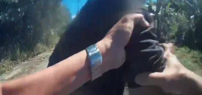 通緝犯拒捕踢警丟東西企圖撞警車! 警逮捕送辦開14張告發單