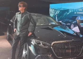 砸1600萬買「頂級豪車邁巴赫」！車主身分曝光是陳曉東