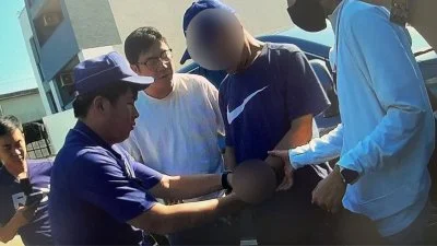 高雄婦遭詐近800萬還不夠?詐團再討67萬 車手清點現金遭逮
