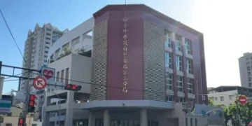 台中色狼拉麵店女廁內偷拍！　警呼籲被害女子報案