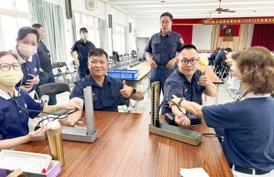 北港警分局17項績優表現獲肯定!警友會頒獎勵金 慈濟志工暖心奉茶慰勞員警