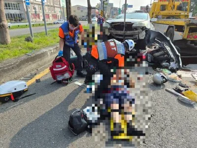 台南永康交流道車禍!轎車連撞2機車 1騎士送醫後身亡「1死1傷」
