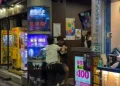 萬華甜甜圈店女客與男店員肢體爆突！　疑女客不耐排隊久候引發