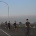 國道遇臨檢4男棄車落跑！　 網傳「外籍移工早起練跑」